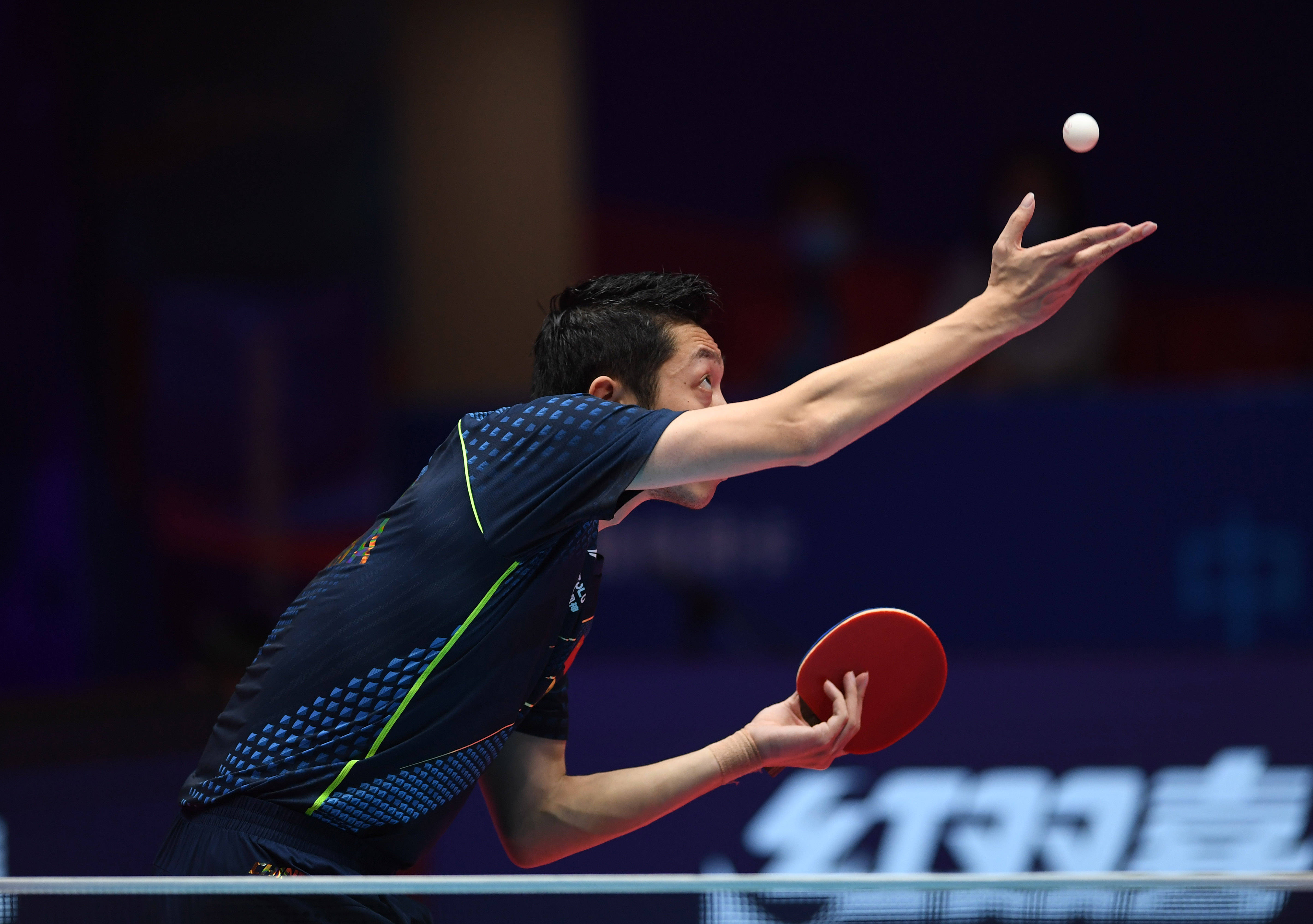 英格兰队完胜奥地利队，许昕高光表现