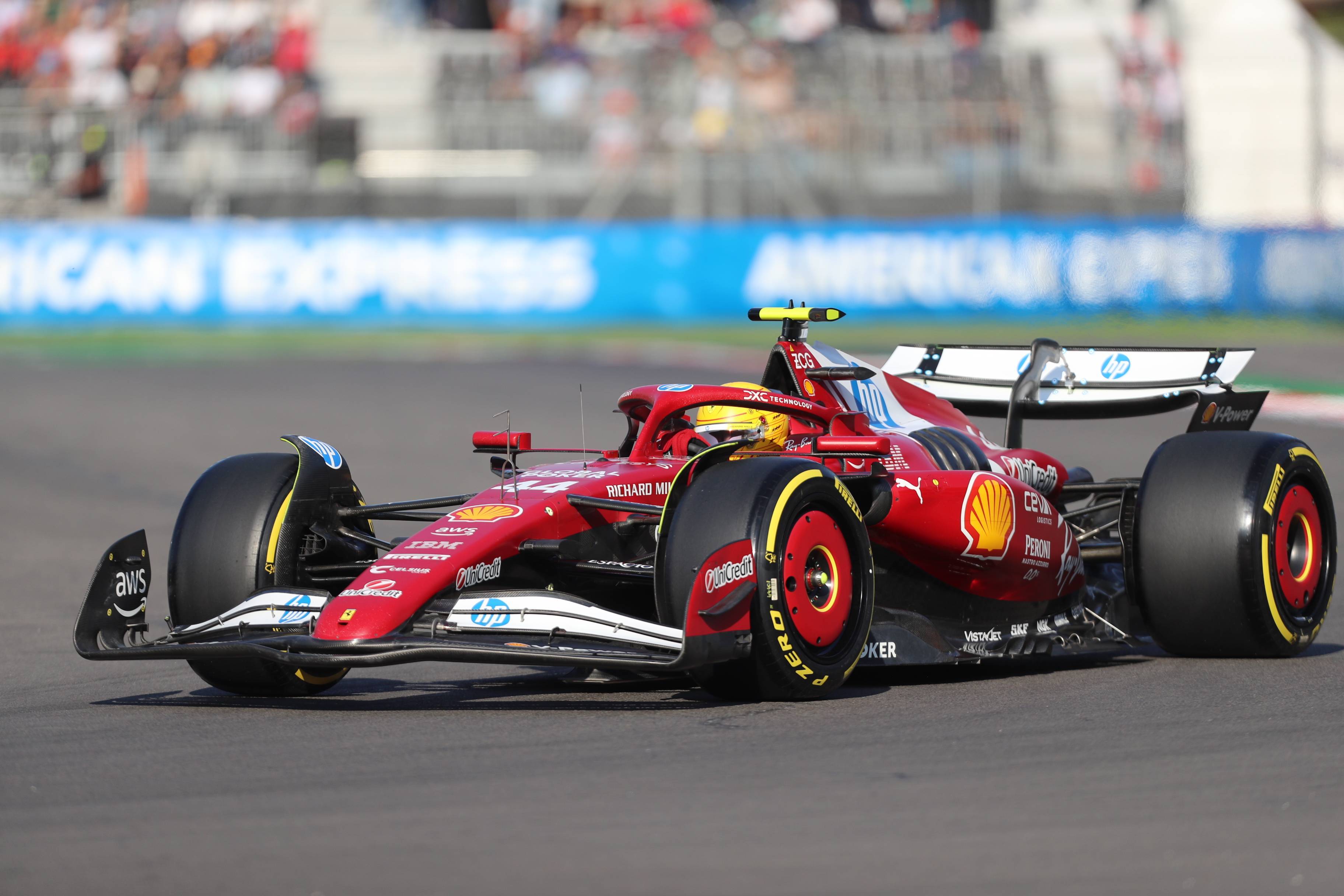 关于威廉姆斯碾压索伯车队，皮亚斯特里统治全场的信息