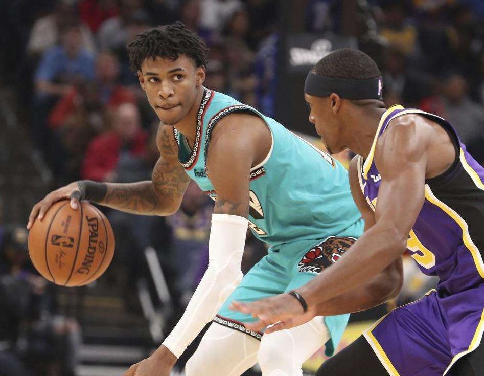 北京队险胜灰熊,布伦森高光表现 北京队险胜灰熊,布伦森高光表现