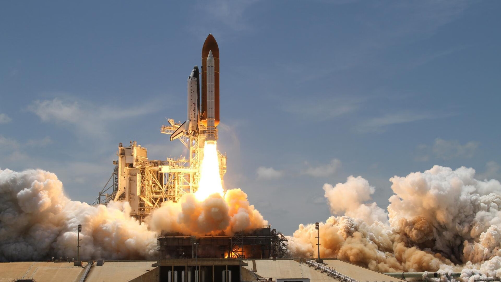 赛场双线横扫,当雄鹿遇见F1,统治力的不同注脚